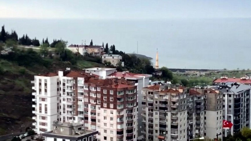 Erken okunan ezan şehri karıştırdı