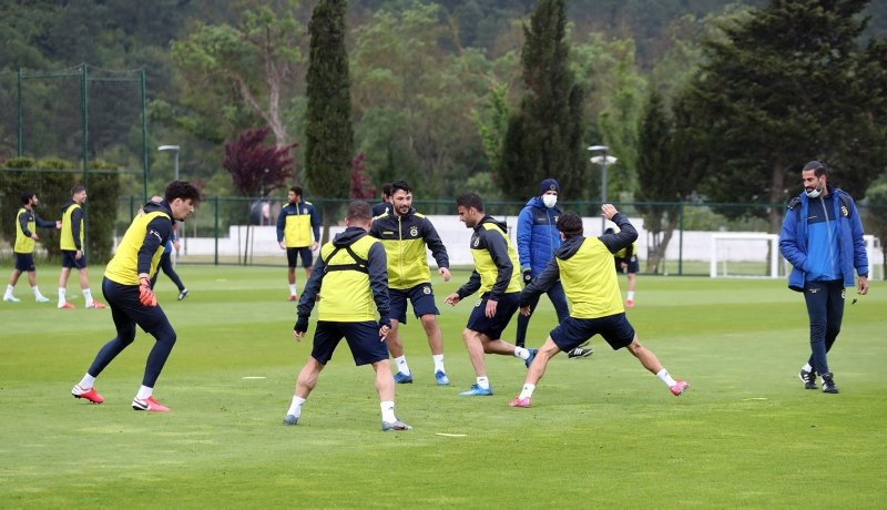 Almanya'yı sallayan golcü Fenerbahçe'ye!