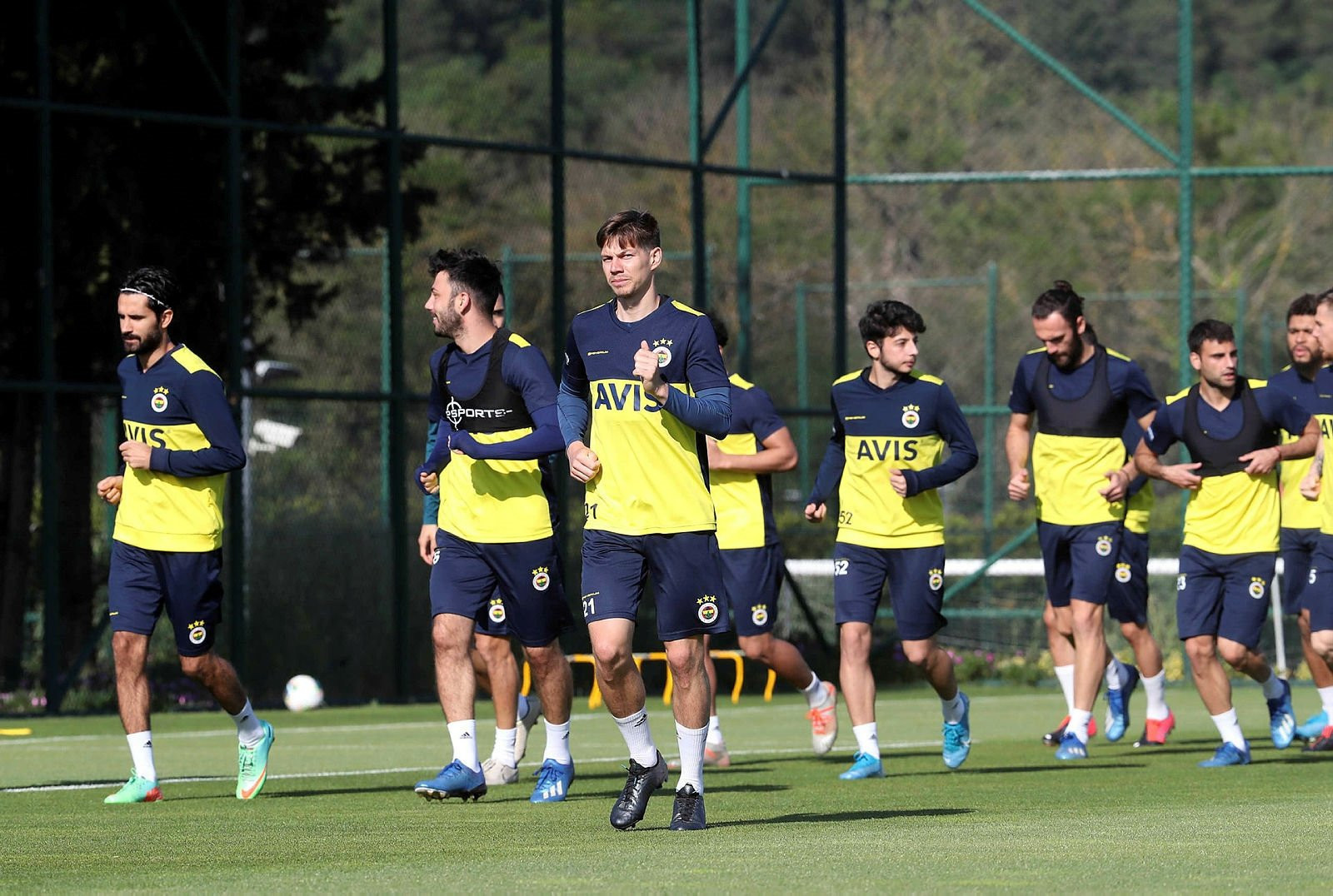 Fenerbahçe bombayı patlatıyor