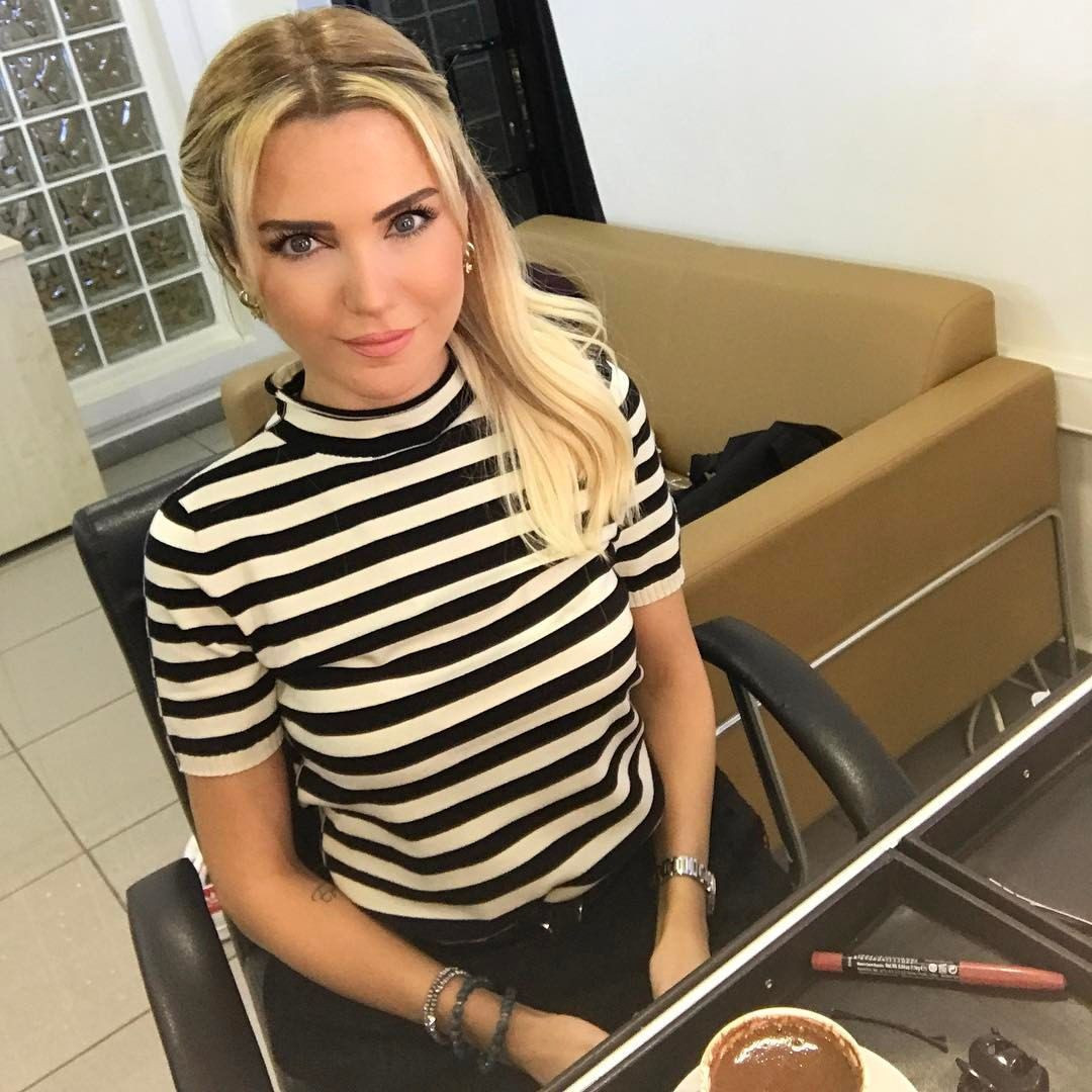 Ece Erken'den suç duyurusu: ''Eski eltim beni vurdurtmak istemiş''