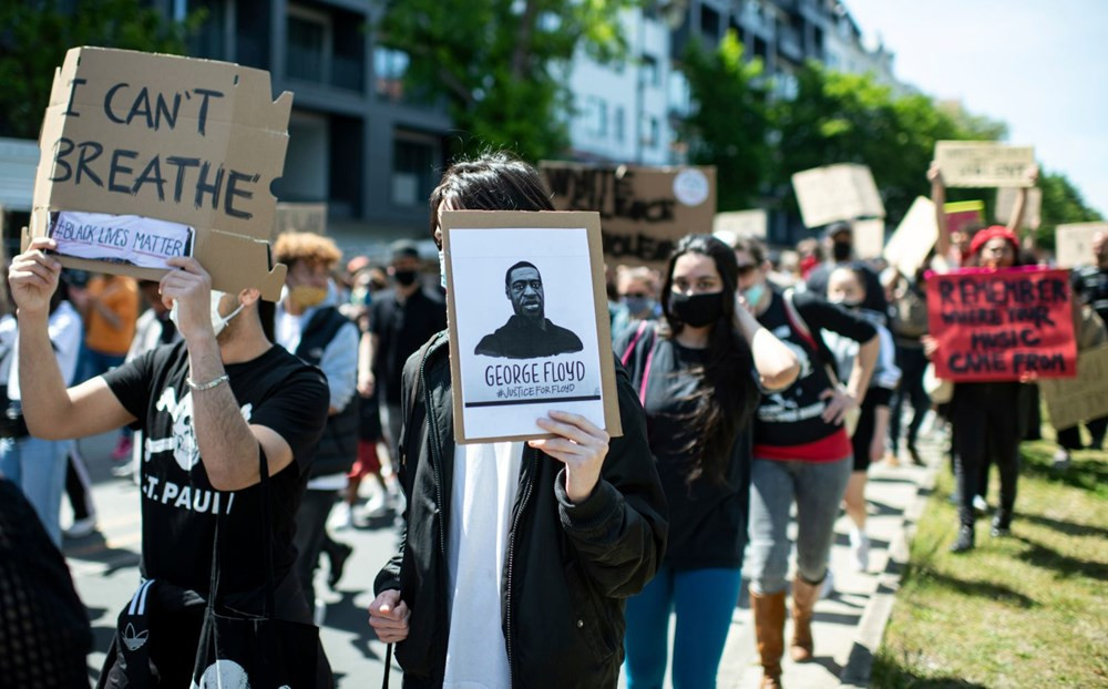 ABD'yi yangın yerine çeviren protestolar dünyaya sıçradı