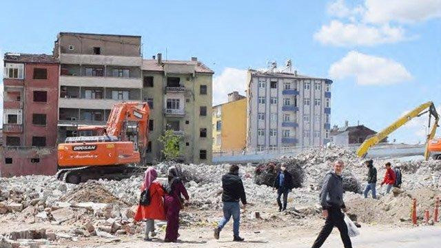 Elazığlı depremzedeler: ''Devletimiz evimizi yapsın''