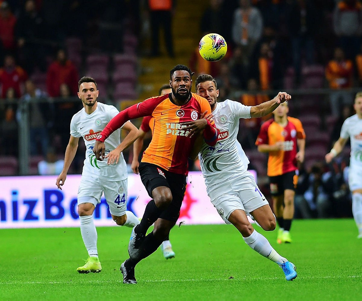 Galatasaray'dan 5 imza birden!