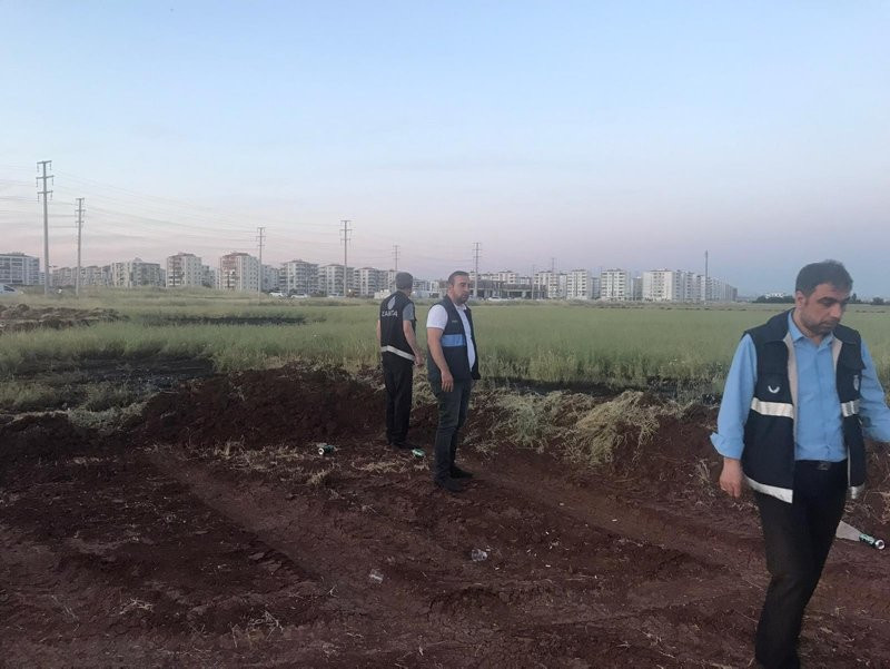 Tarım arazilerine 5 ton kimyasal atık dökenler suçüstü yakalandı!
