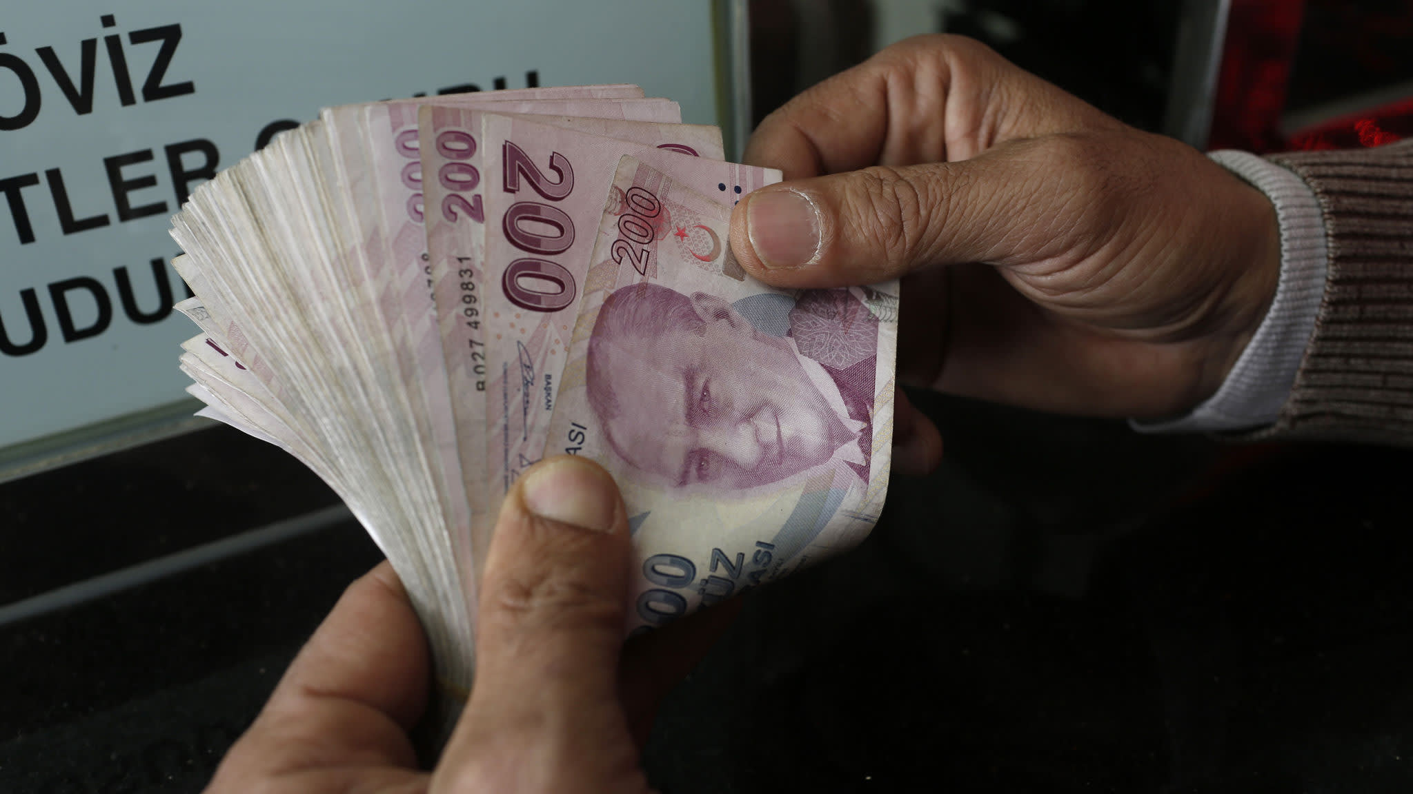 Önce koronavirüs, ardından da ''kredi'' salgını!