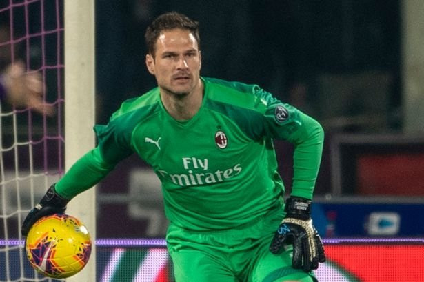 Beşiktaş kalecisini buldu! Asmir Begovic...