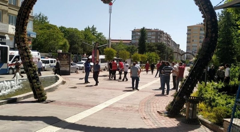 Saldırganı olay yerinden geçen jandarma yakaladı