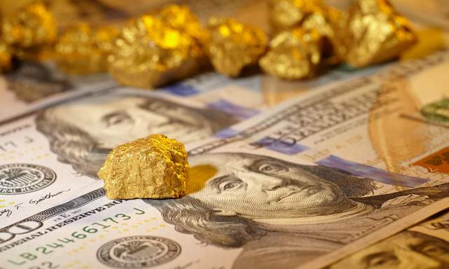 Altın fiyatları 8 yılın zirvesini zorluyor