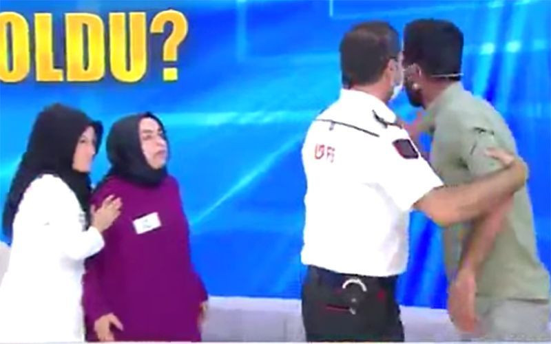 Canlı yayında Müge Anlı'nın üstüne yürüdü!