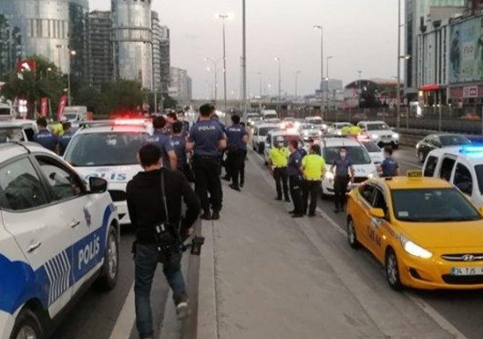 İstanbul'da hareketli anlar! 5 kişiyi polis kurtardı