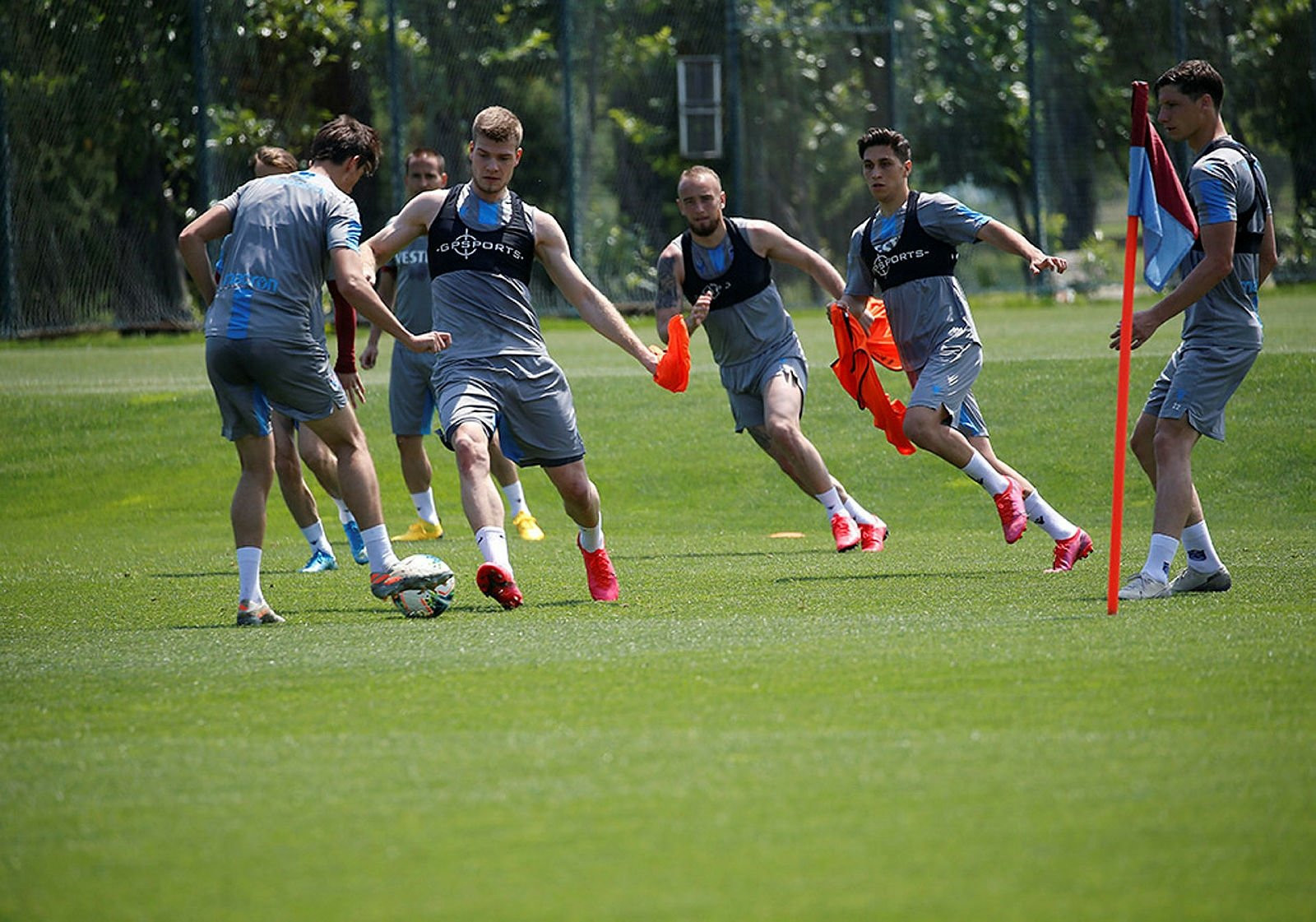 Trabzonspor'dan 3 büyüklere yılın çalımı