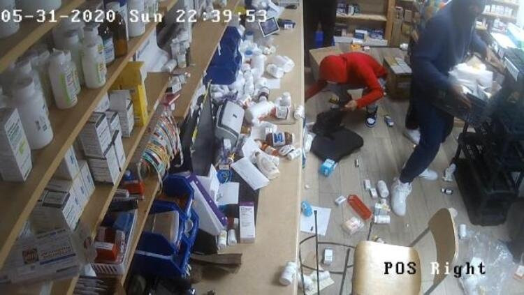 ABD'de bir Türk'ün işlettiği eczaneyi böyle yağmaladılar