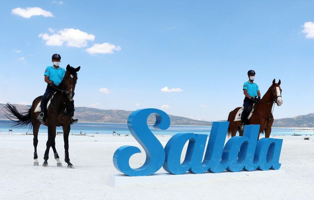 Salda Gölü, atlı jandarmaya emanet!