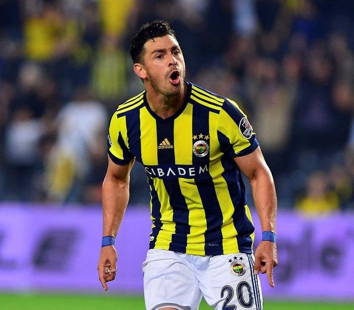 Galatasaray Fenerbahçe'nin eski yıldızını getiriyor