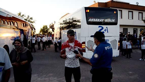 Yine asker uğurlaması, yine sosyal mesafe hiçe sayıldı