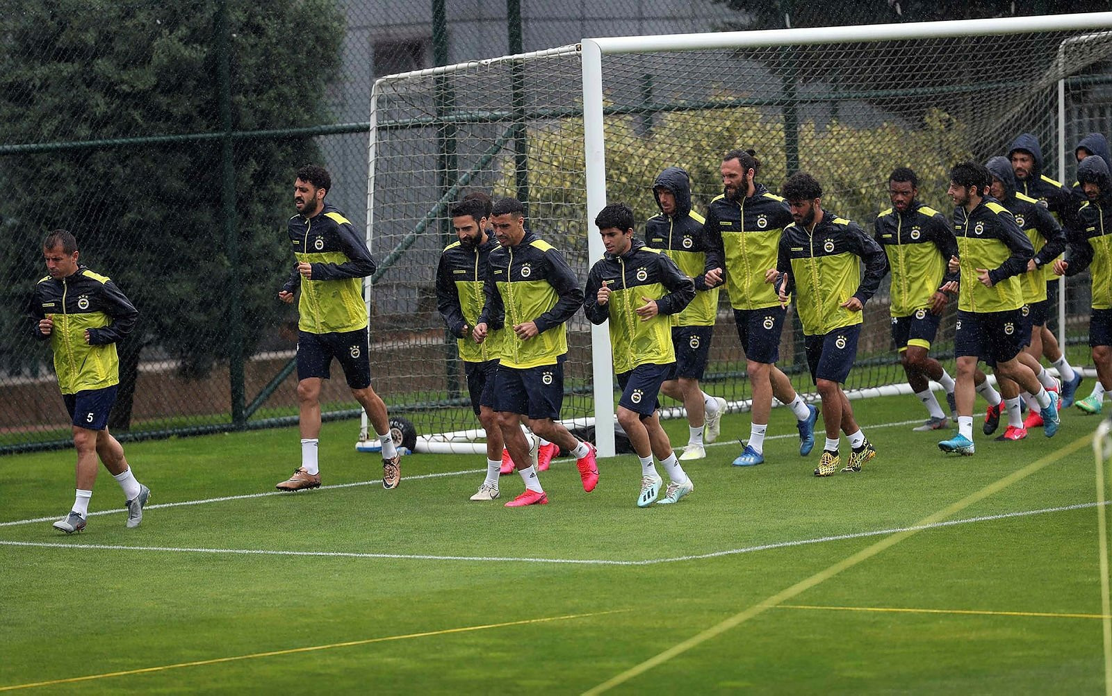 Fenerbahçe'den ikinci transfer! İsmail Yüksek sonrası...