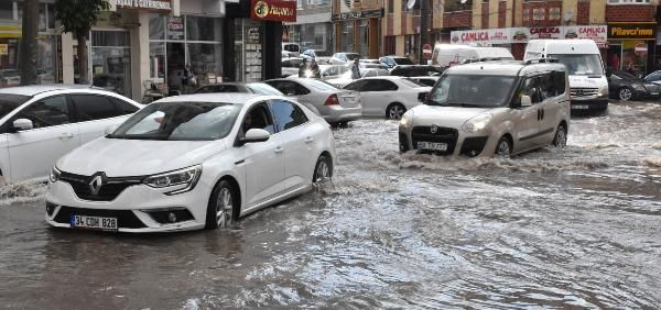 Sivas'ta sağanak etkili oldu