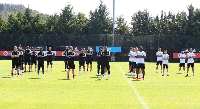 Beşiktaş'ta deprem! Oyuncular o teklifi reddetti
