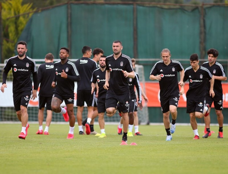 Beşiktaş'ta deprem! Oyuncular o teklifi reddetti