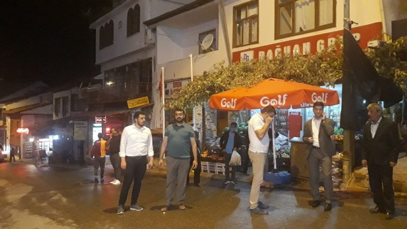 Malatya'da 5 büyüklüğündeki deprem sokağa döktü