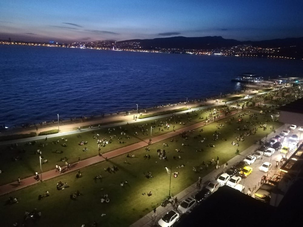 Uzun bir aradan sonra ''yasaksız' hafta sonu! Sahiller, parklar doldu taştı