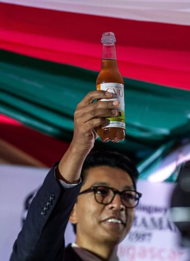 Koronavirüs ilacını bulduk diyen Madagaskar'da vaka sayıları artıyor
