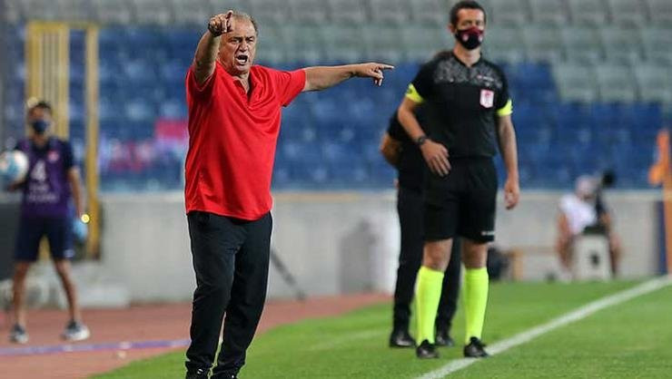 Galatasaray'ın yeni golcüsünü duyurdular!