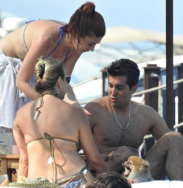 ''Tutunamayanlar'' Bodrum'a tutundu! Ekipçe yaz tatili...