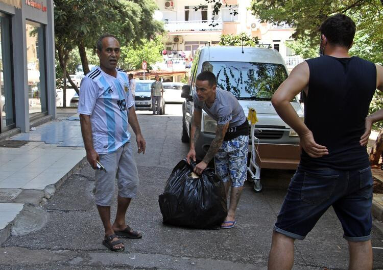 Evinde iki kez yangın çıkan Rus genç, komşuları tarafından dövüldü
