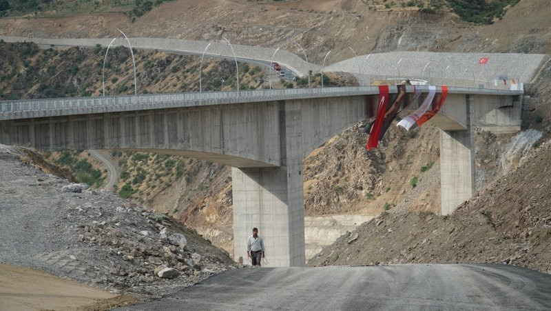 Türkiye'nin en yüksek köprüsü açılıyor