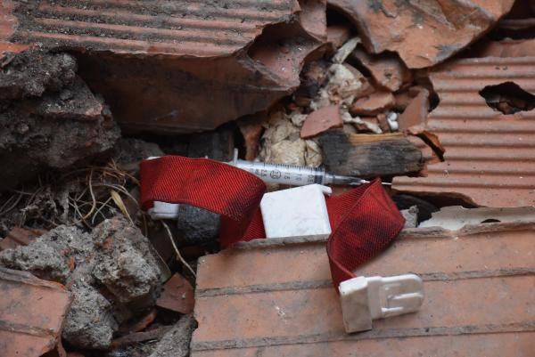 Metruk bina mahallelinin korkulu rüyası oldu