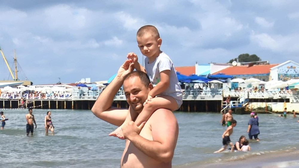Plajlarda ''sosyal mesafesiz'' hafta sonu yoğunluğu