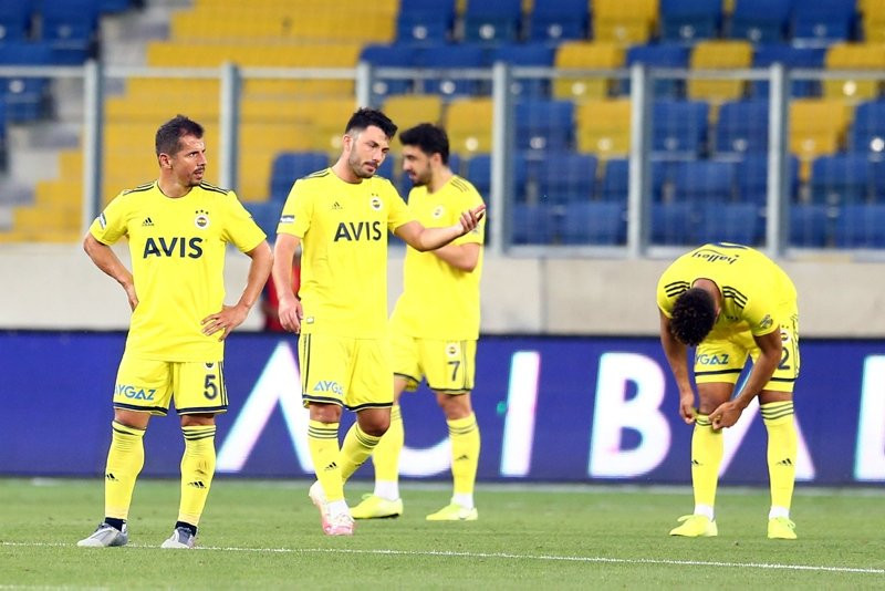 Emre Belözoğlu'nun yerine sambacı geliyor