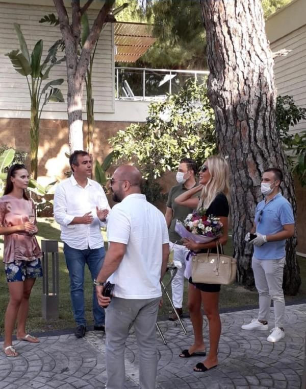 Rus güzel de Antalya'yı tercih etti