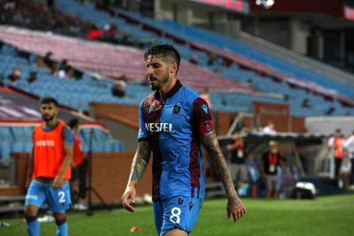 İngilizler Uğurcan Çakır ve Sörloth için kesenin ağzını açtı
