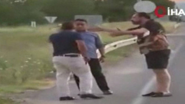 Trafikte dehşet! Elindeki bıçakla böyle kovaladı