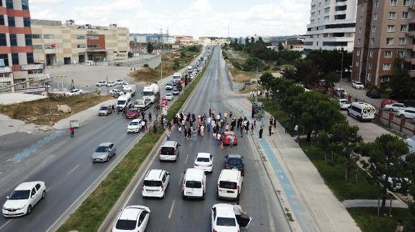 Ölüm yolunda protesto! Mahalleli yolu kapattı