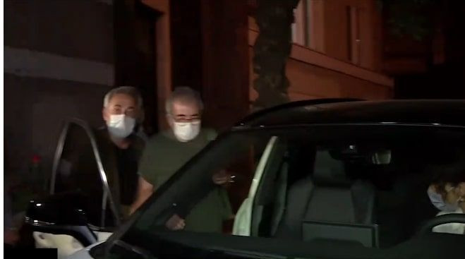 Ünlü çift polis çevirmesine takılınca gergin anlar yaşandı