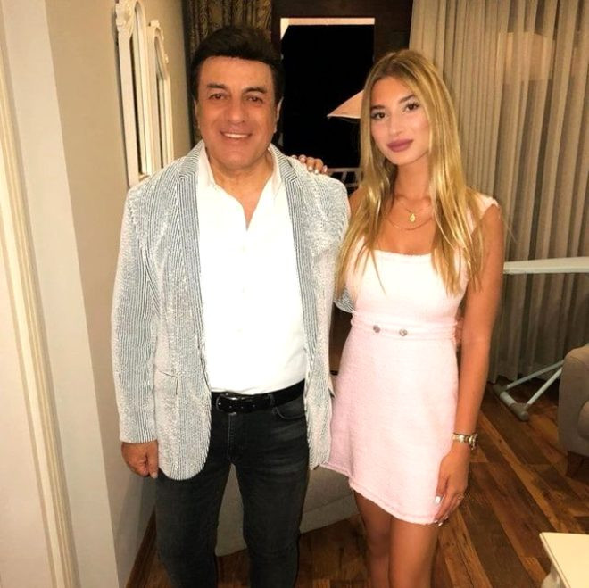 Mayolu pozları babasını kızdırmıştı! Coşkun Sabah'ın kızı geri döndü