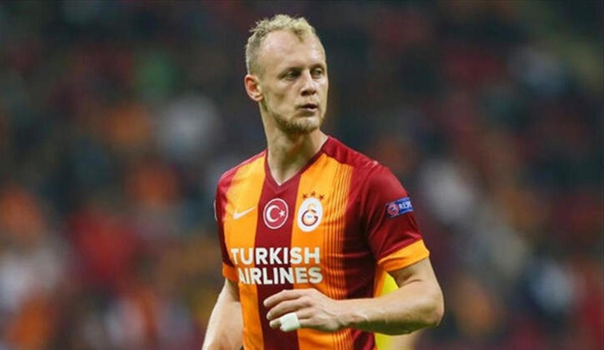 Üç Aslan yuvaya dönüyor!
