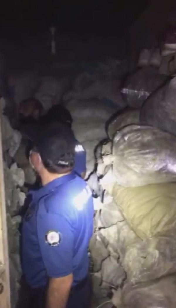 Annesi rüyasında gördü, evin altını 21 metre kazdı - Resim: 4