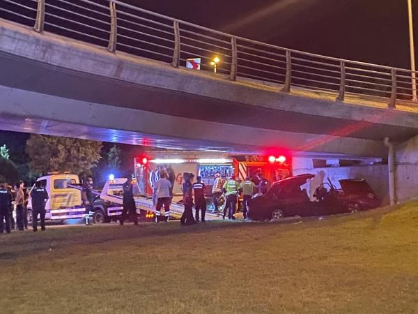 Kartal sahil yolunda makas kazası: 2 ölü 2 yaralı