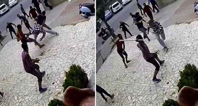 Kadıköy'de dehşet anları! Bıçak ve sopalarla saldırdılar