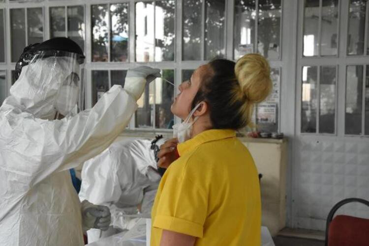 İzmir'de vaka sayısı arttı, 4 kişi hayatını kaybetti