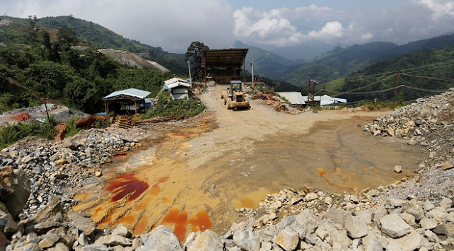 Madende büyük facia: 113 kişi hayatını kaybetti