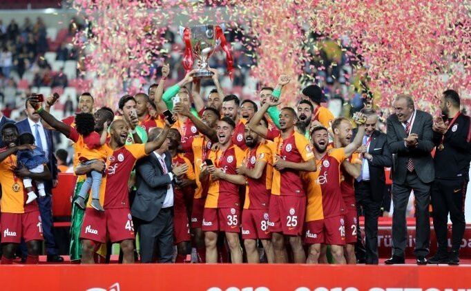 İşte Galatasaray'ın yeni sağ beki!