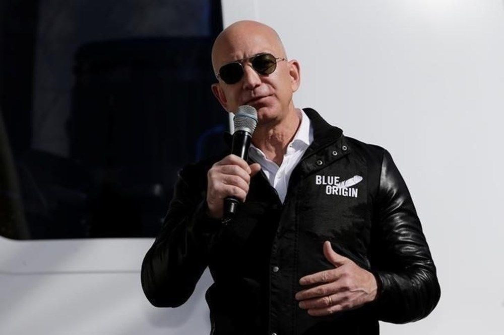 Dünyanın en zengin insanı Jeff Bezos, rekorunu tazeledi