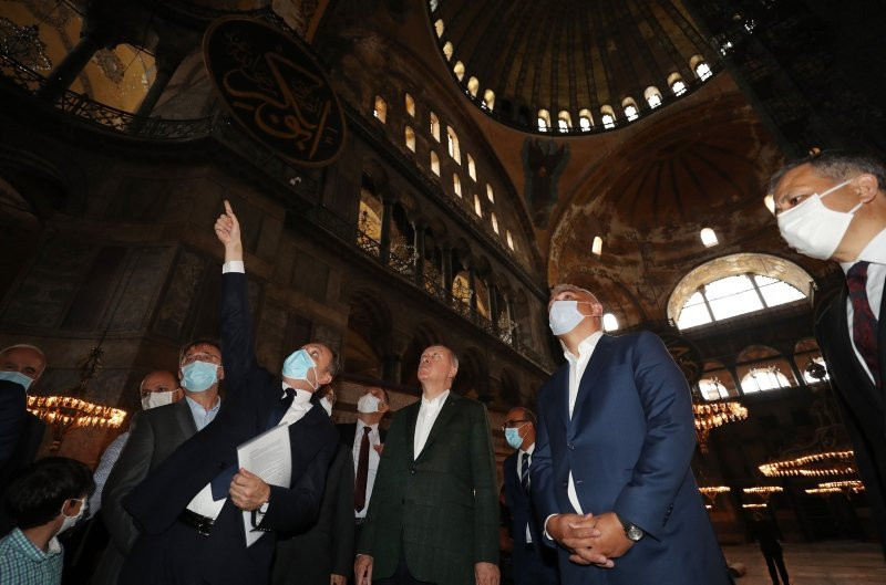 Erdoğan Ayasofya'da incelemelerde bulundu