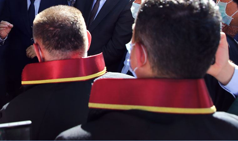 Kamu avukatlarına ''çoklu baro baskısı'' iddiası
