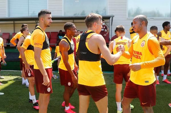 Galatasaray'da Mariano ile yollar ayrıldı - Resim: 1